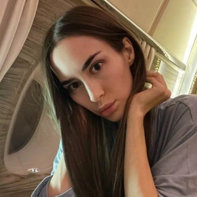 Julia Pukhalskaia - Featured